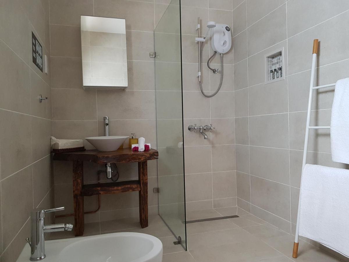 Bougainvillas Seychelles Anse Royale Buitenkant foto